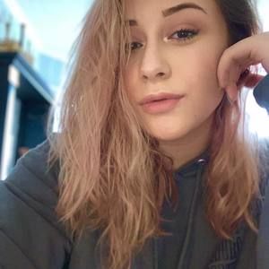 Meet your Posher, Natalie